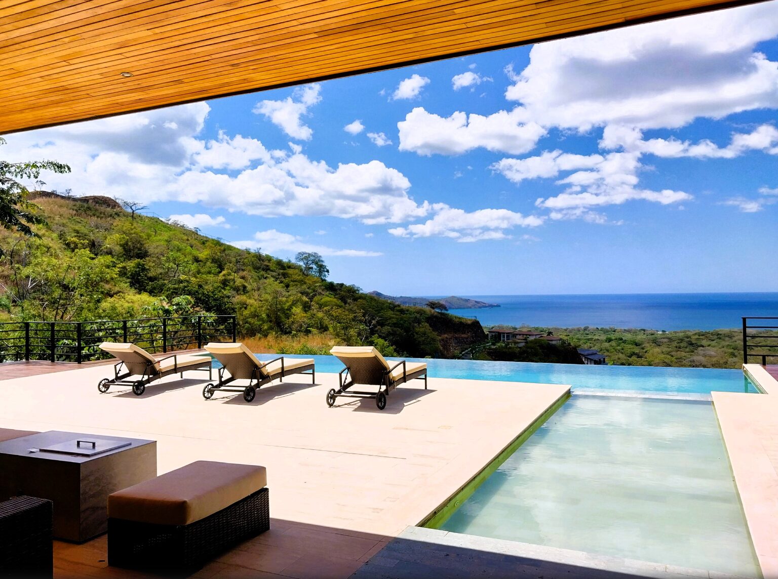 Costa Rica beach house rentals 